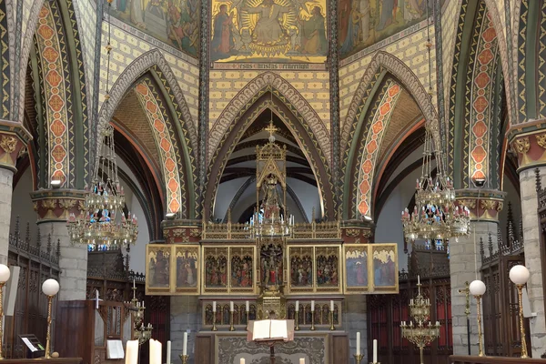 Ołtarz w Sint-Bartholomeuskerk w Grammont lub Geraardsbergen, Belgia — Zdjęcie stockowe