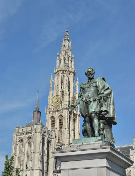 Denkmal des malers peter paul rubens in antwerpen, belgien — Stockfoto