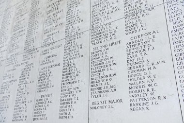 Ypres, Belçika'da eksik Menin Gate Memorial