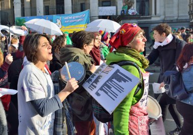 Belçika hükümeti tarafından tanıtılan tasarruf tedbirleri karşı ulusal tezahürü