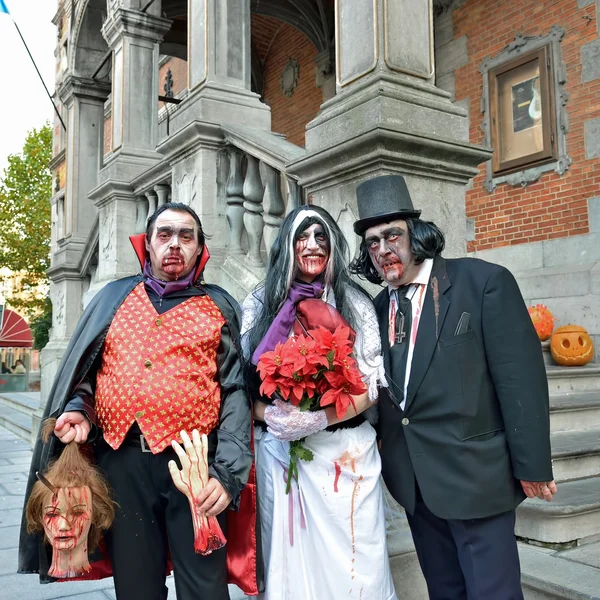 Actividades de Halloween en Grand Place of Halle, Bélgica —  Fotos de Stock