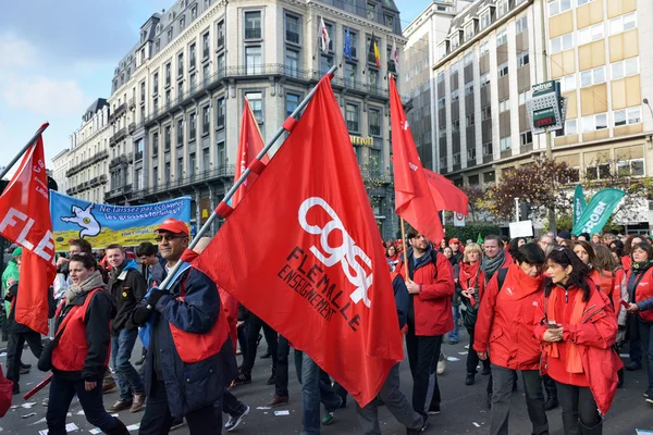 Manifestazione nazionale contro le misure di austerità introdotte dal governo belga . — Foto Stock