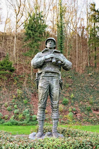 ジョージ ・ パットン記念、ベルギーでアメリカの兵士の像 — ストック写真