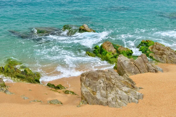 Typical coastal rocks in Lloret de Mar area in Spain — Stock fotografie