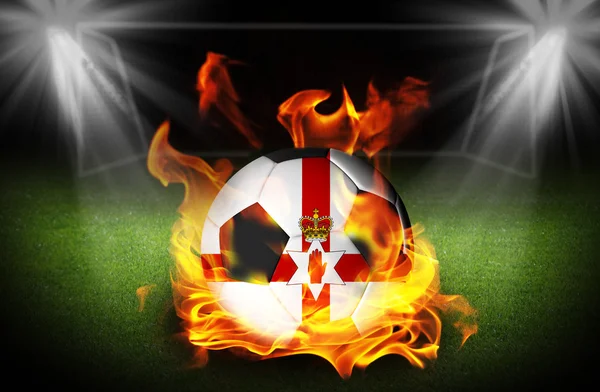 Irlanda del Nord Pallone da calcio in fiamme, Calcio Euro 2016 — Foto Stock