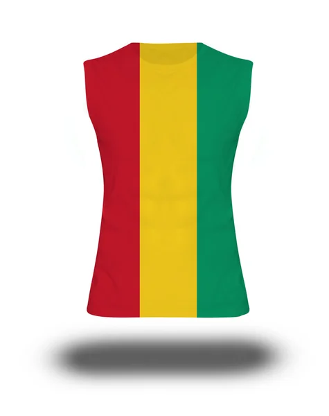 运动无袖衬衫与几内亚国旗在白色背景和阴影 — 图库照片