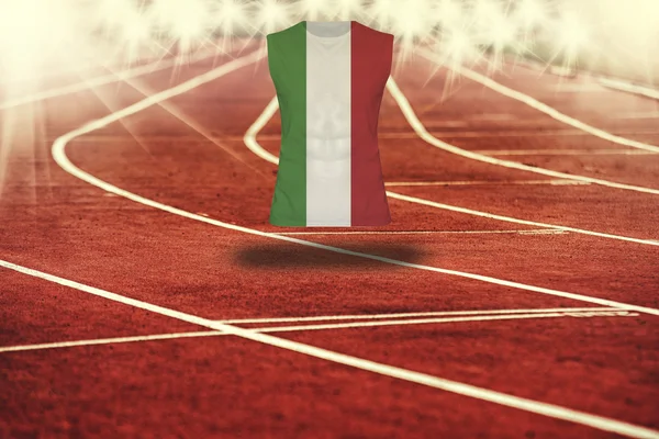 Rode atletiekbaan met lijnen en Italië vlag op shirt — Stockfoto