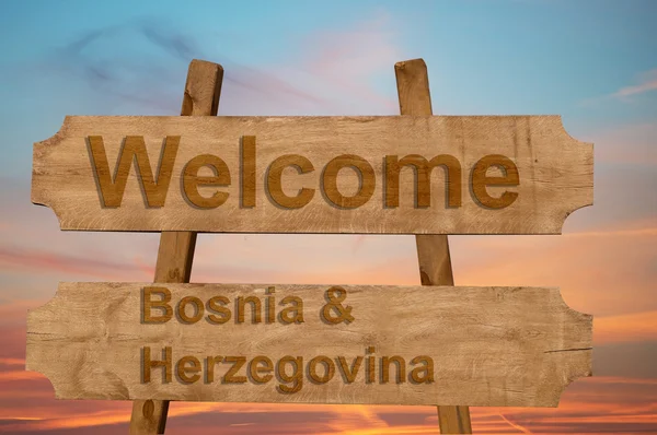 Bienvenido a Bosnia y Herzegovina cantar sobre fondo de madera — Foto de Stock