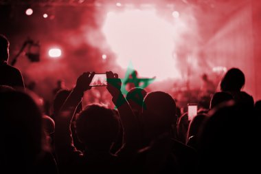  Fas bayrak hayranları doğum harmanlama ile canlı müzik konser