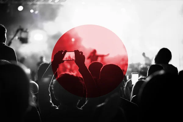 Muzyka na żywo koncert z mieszania flaga Japonii na fanów — Zdjęcie stockowe