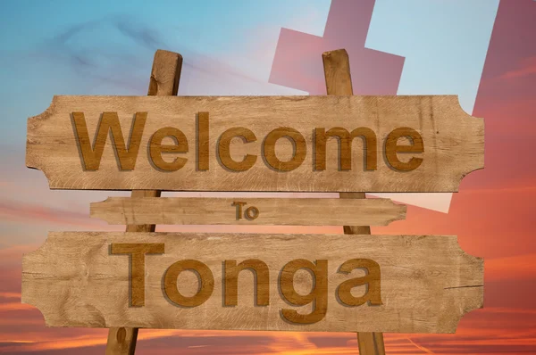 Witamy w obiekcie Tonga śpiewać na tle drewna z mieszania Flaga narodowa — Zdjęcie stockowe