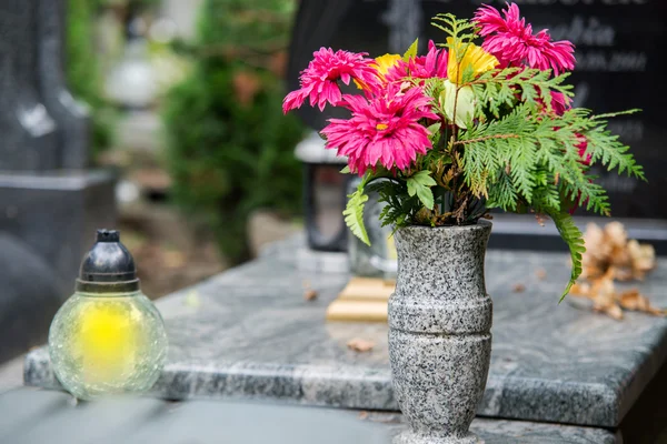 Graves on catholic cemetery — Stock Photo, Image