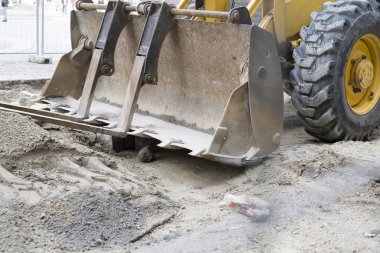 kum inşaat araç üzerinde kapat