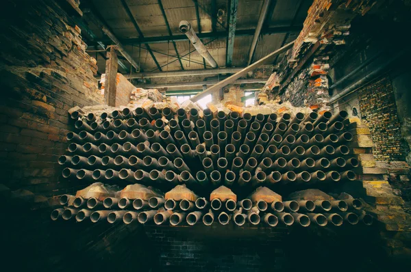 Ruïnes van vervuilde industriële fabriek — Stockfoto