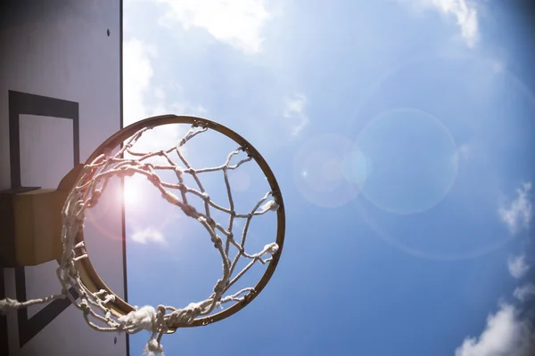 Basketball hoop in the public arena — Stock Photo, Image