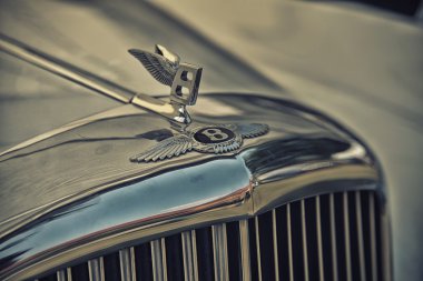 Sleza, Polonya, 15 Ağustos 2015: Bentley şarkı Polonya 15 Ağustos 2015 Motorclassic şovdaki üzerinde kapat