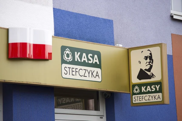 15 januari 2016 - Wroclaw: Het logo van het merk "Kasa Stefczyka", 15 januari 2016 in Wroclaw. Polen. — Stockfoto