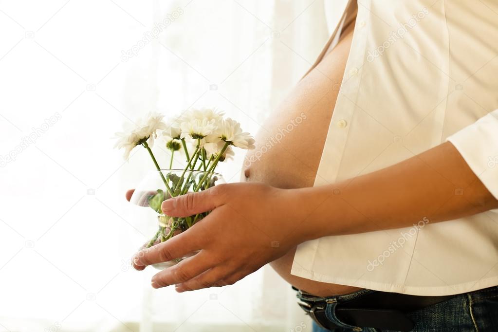 Pregnant women with the beautiful tummy