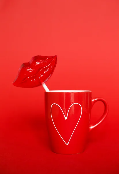 Cup met hartsymbool — Stockfoto