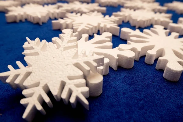 Una Gran Cantidad Copos Nieve Espuma Blanca Decoración Año Nuevo — Foto de Stock
