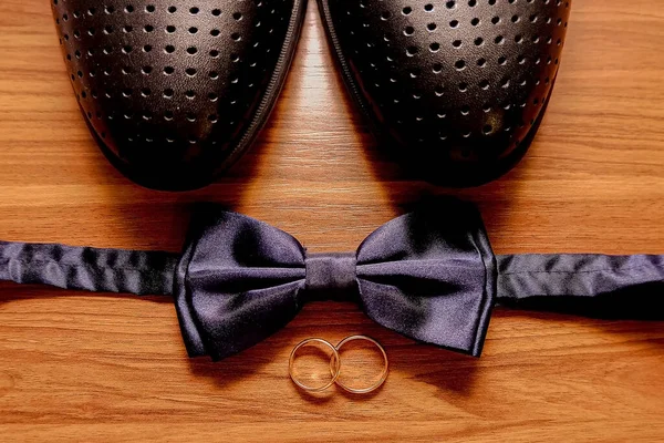 Wedding Morning Groom Set Shoes Rings Butterfl — Stock Photo, Image