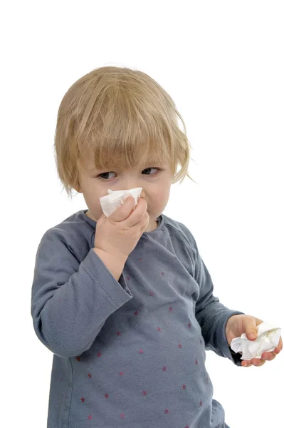 Pequeño niño teniendo un resfriado Imagen De Stock