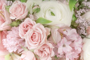 Çiçek demeti aranjmanı şaşırtıcı yakın çekim