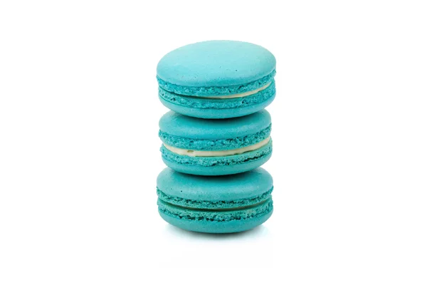 Three green colored macaroons isolated — Stock Photo, Image