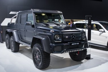 mercedec-benz g 63 amg 6 x 6