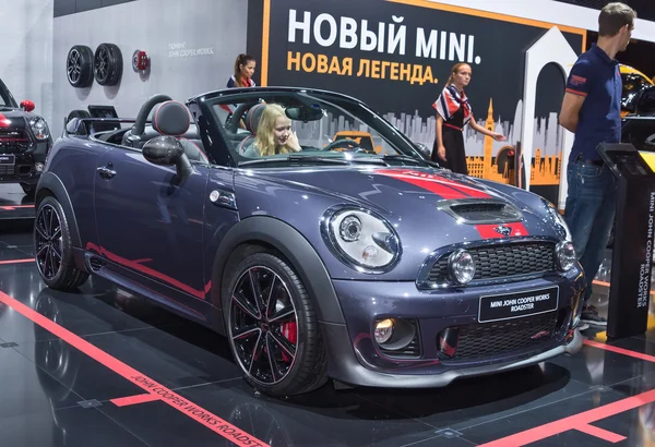 Mini john cooper roadster çalışır — Stok fotoğraf