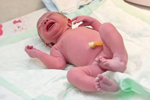 Newborn baby boy crying — Stock Photo, Image