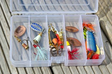 Balıkçılık lures kutusunda