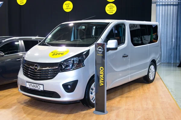 Opel vivaro — Zdjęcie stockowe