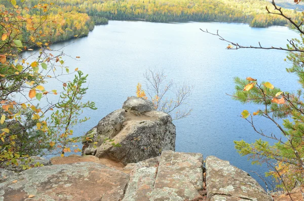 Luna di miele Bluff si affacciano sul lago Jack affamato Gunflint Trail, Minnesota — Foto Stock