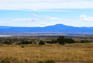 Yüksek Çöl arazi ve Abiqui Gölü - Kuzey Merkez Isparta