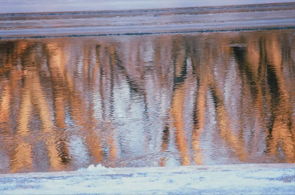 Minnesota winter fluss abstrakt — Stockfoto