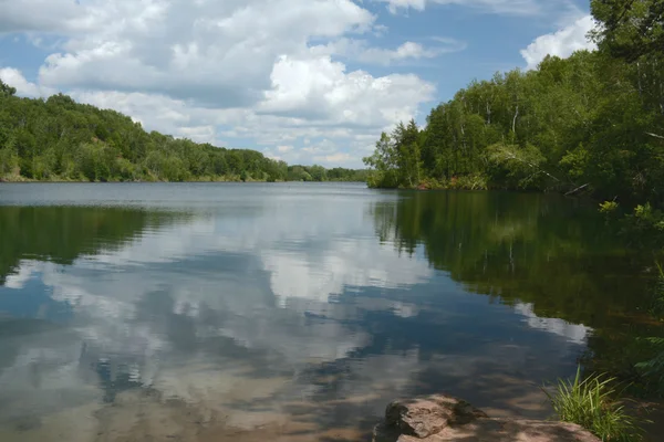 Озеро Пеннингтон-Майн в центральной Миннесоте — стоковое фото