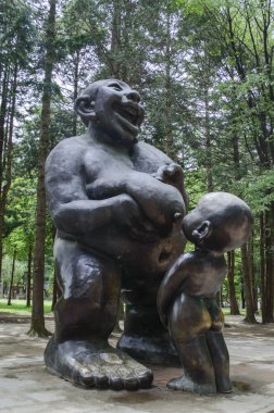 namiland Kore, bronz heykel