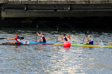 Lerez nehri kano maratonu (İspanya)