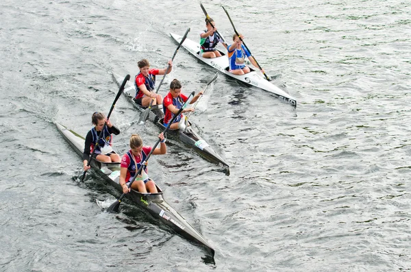 Kanu-Marathon auf dem Fluss Lerez (Spanien)) — Stockfoto