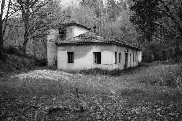 Edificio Abandonado Donde Había Antiguo Balneario Galicia España —  Fotos de Stock