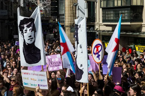 Pontevedra Hiszpania Marca 2019 Demonstracja Feministyczna Przeciwko Nadużyciom Obronie Praw — Zdjęcie stockowe