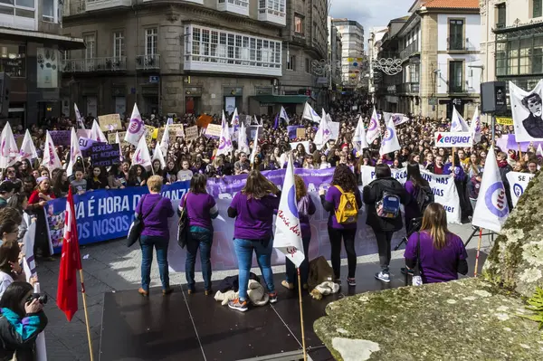 Pontevedra Hiszpania Marca 2019 Demonstracja Feministyczna Przeciwko Nadużyciom Obronie Praw — Zdjęcie stockowe