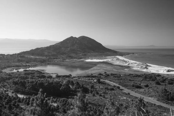 Monte Louro Lagoa Xarfas Espaço Natural Costeiro Localizado Prefeitura Muros — Fotografia de Stock