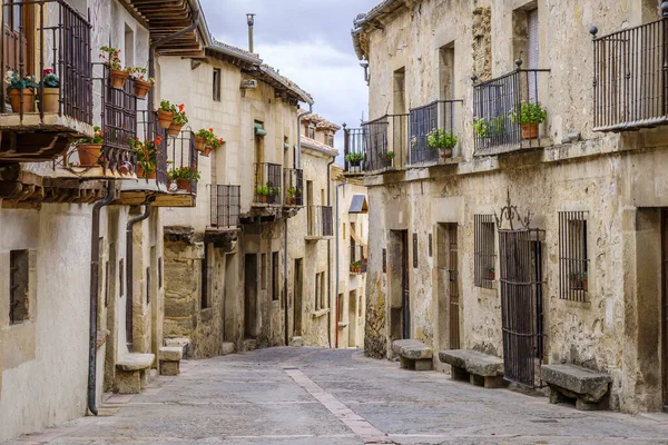 Calle Pedraza Madrid Kuzeyinde Bir Spanyol Kasabası Ortaçağ Binalarıyla Ünlüdür — Stok fotoğraf