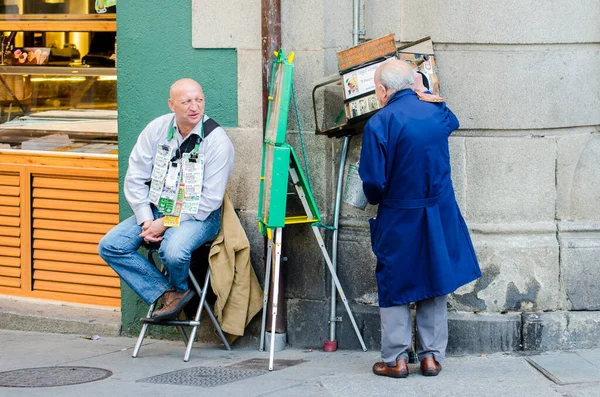 Segovia Spanya Eylül 2014 Kocaman Eski Bir Kamerası Olan Yaşlı — Stok fotoğraf