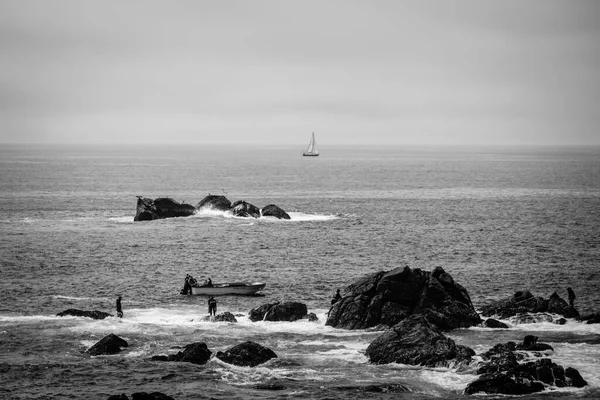 Corrubedo Spain July 2020 Some Barnacle Fishermen Called Percebeiros Risk — Stock Photo, Image