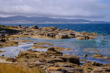 Punta do Carreiron Doğal Parkı, İspanya 'nın Arosa adasında, kuşların yaşamı için ayrıcalıklı bir yer, sayısız paradisiacal plajları var..