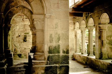 Manastır