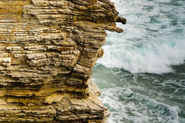 Rocas y olas —  Fotos de Stock